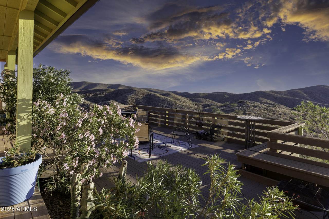 5975 Aurora Hills Road - Photo 1