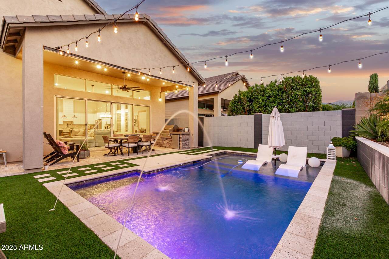 4702 212TH Avenue - Photo 1