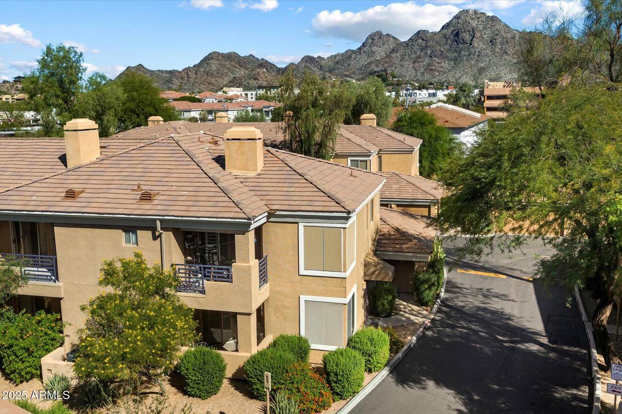 1411 Orangewood Avenue - Photo 1