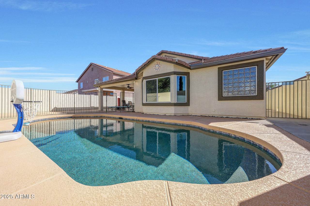 17520 Caribbean Lane - Photo 1