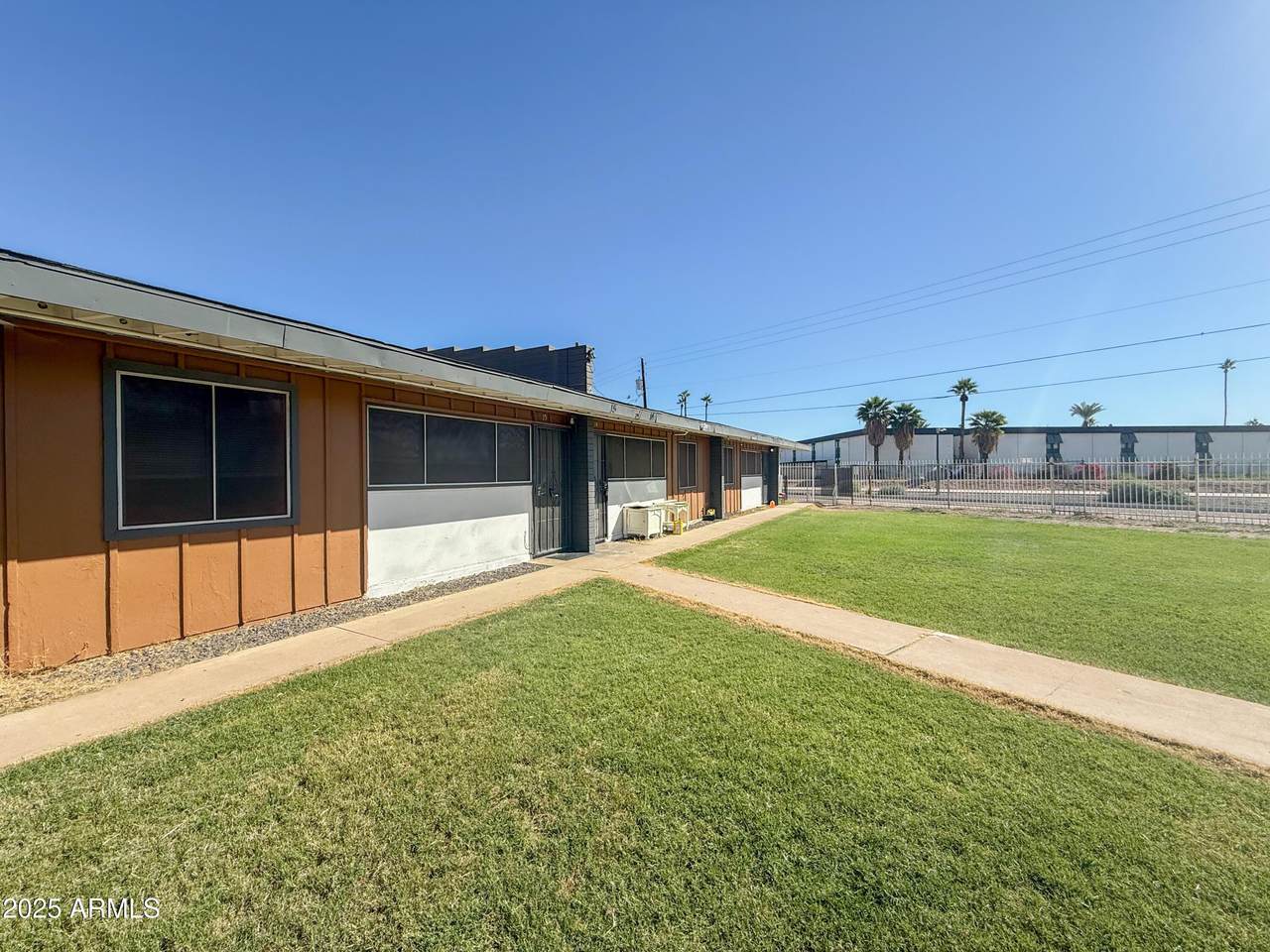 2123 Devonshire Avenue - Photo 1