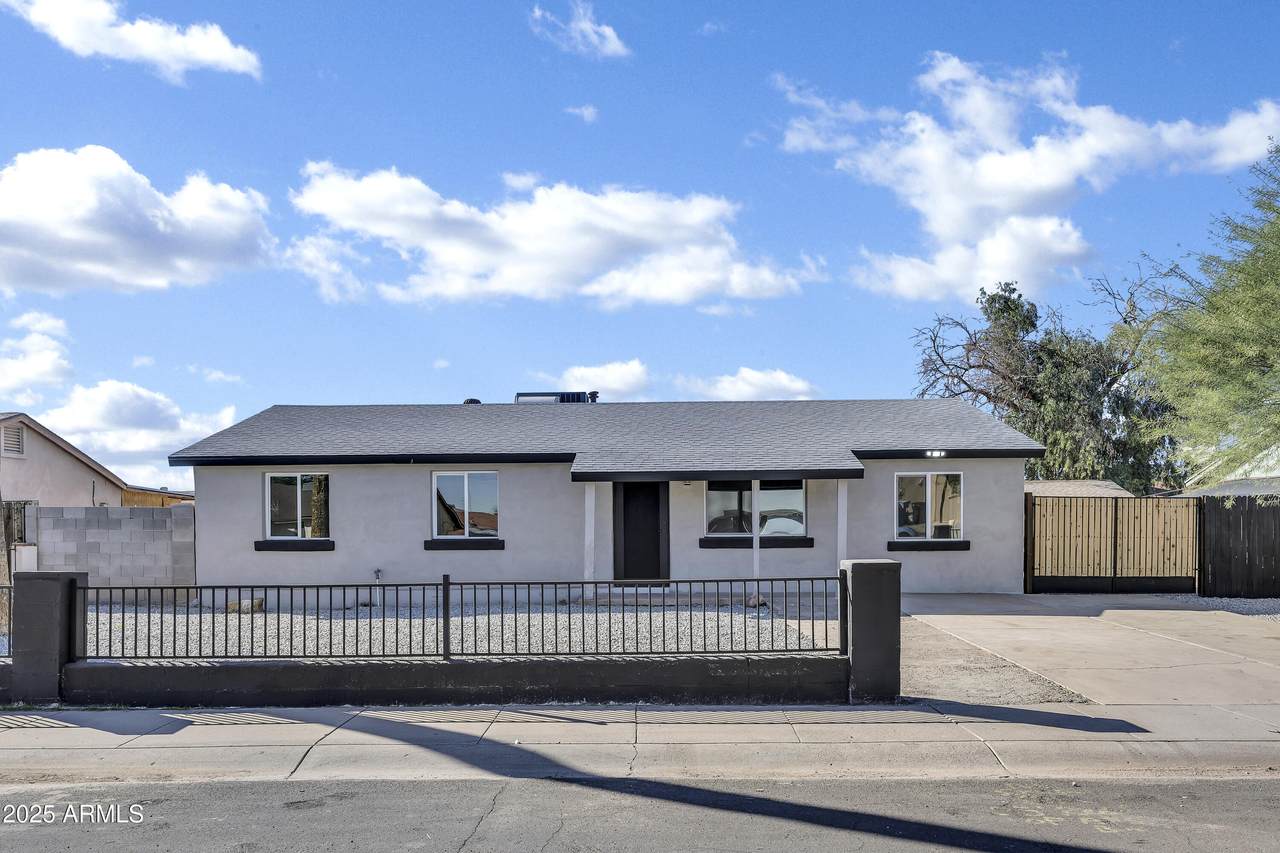 4316 72ND Avenue - Photo 1