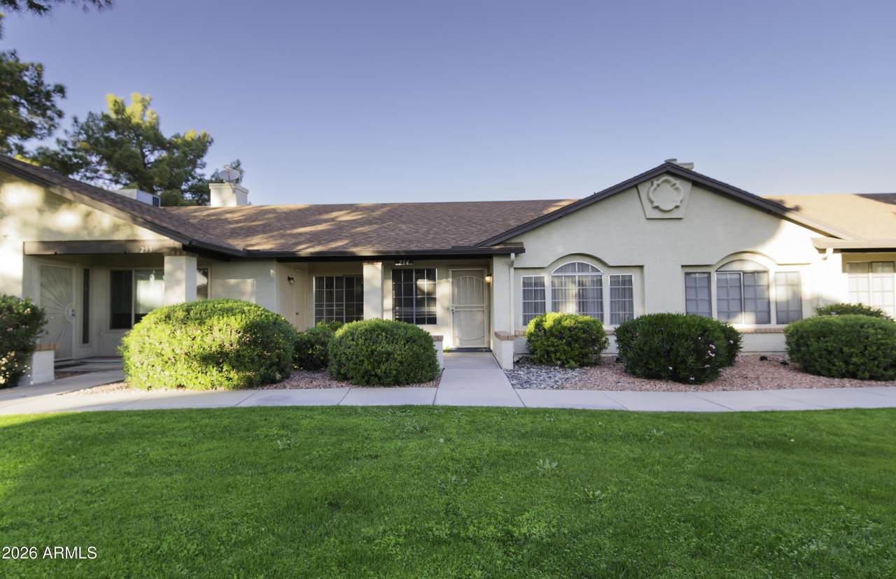 8140 107TH Avenue - Photo 1