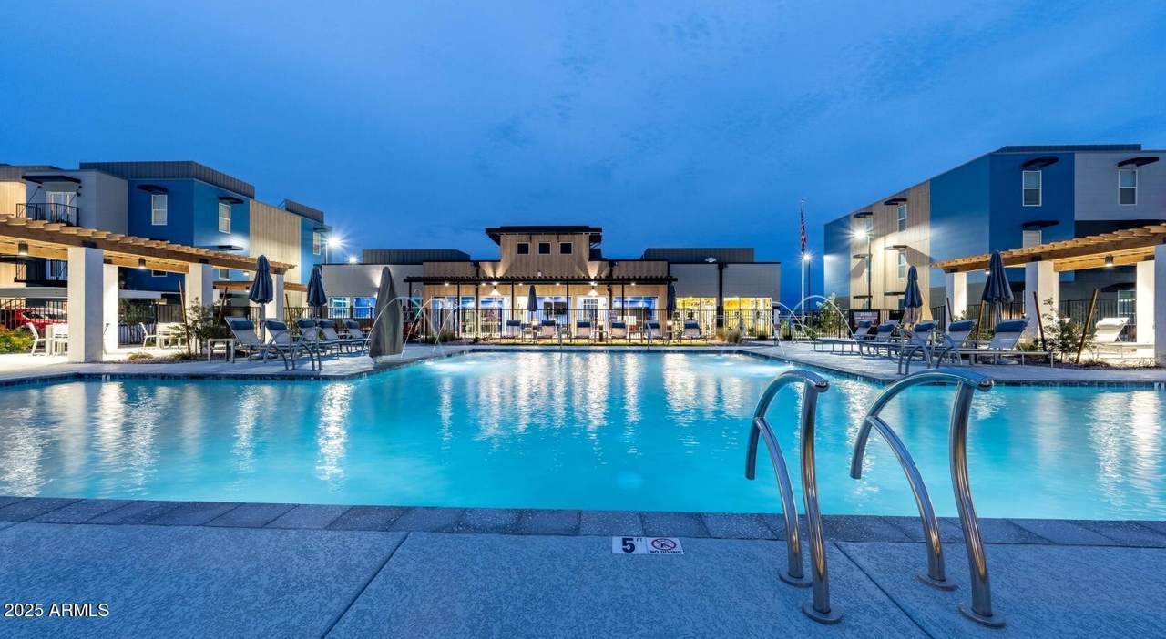 45760 Village Parkway - Photo 1