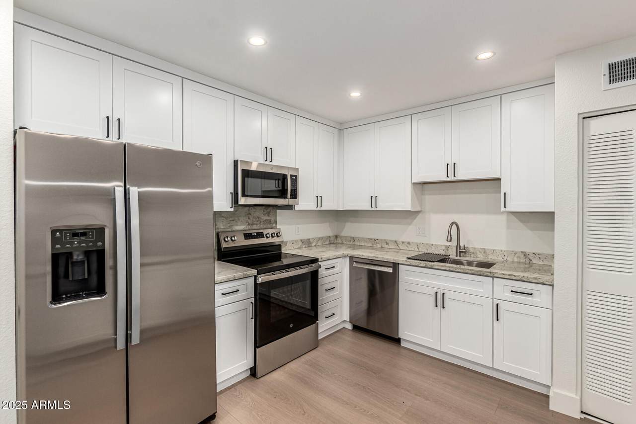 830 Dobson Road - Photo 1