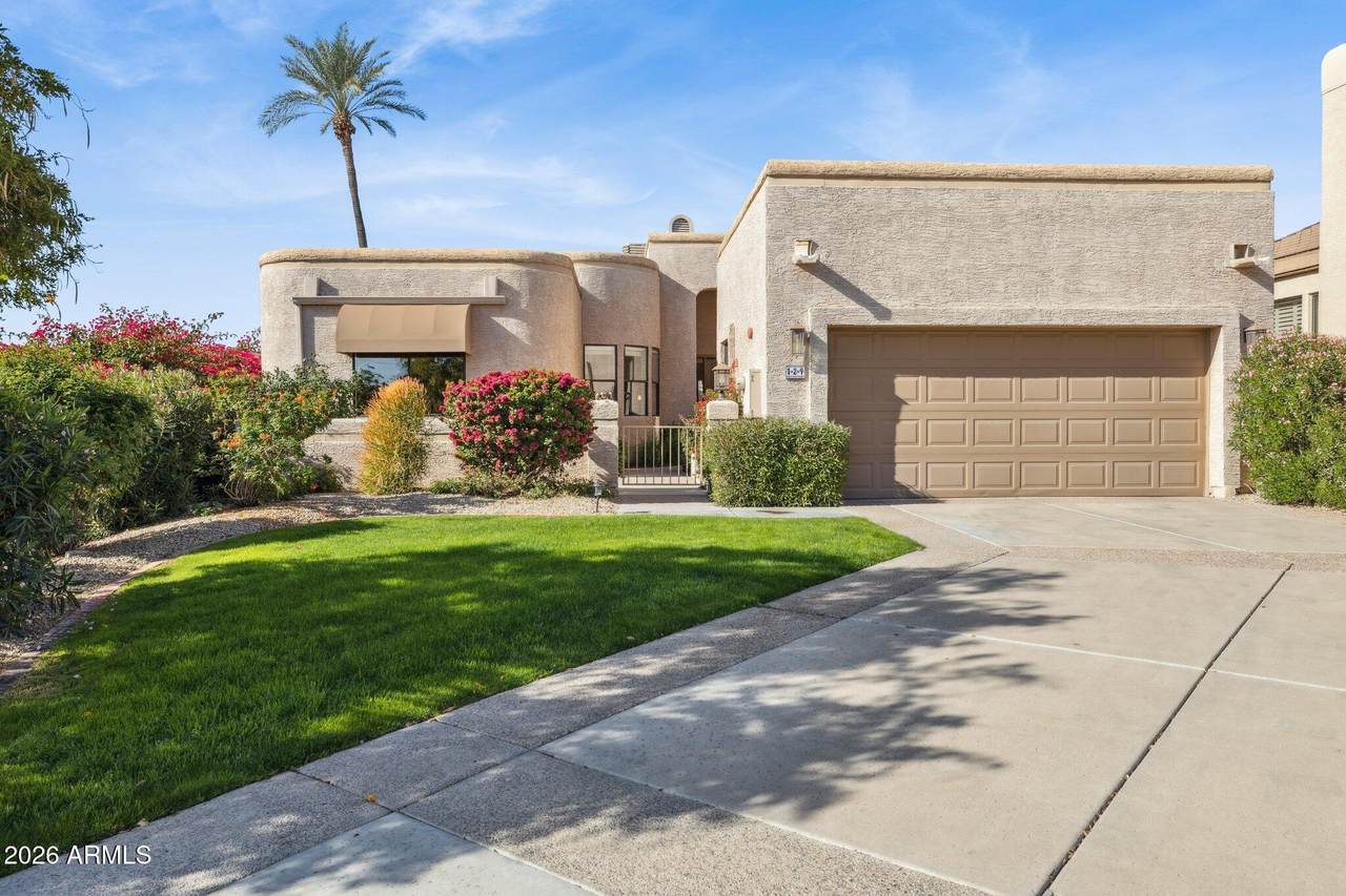 8100 Camelback Road - Photo 1