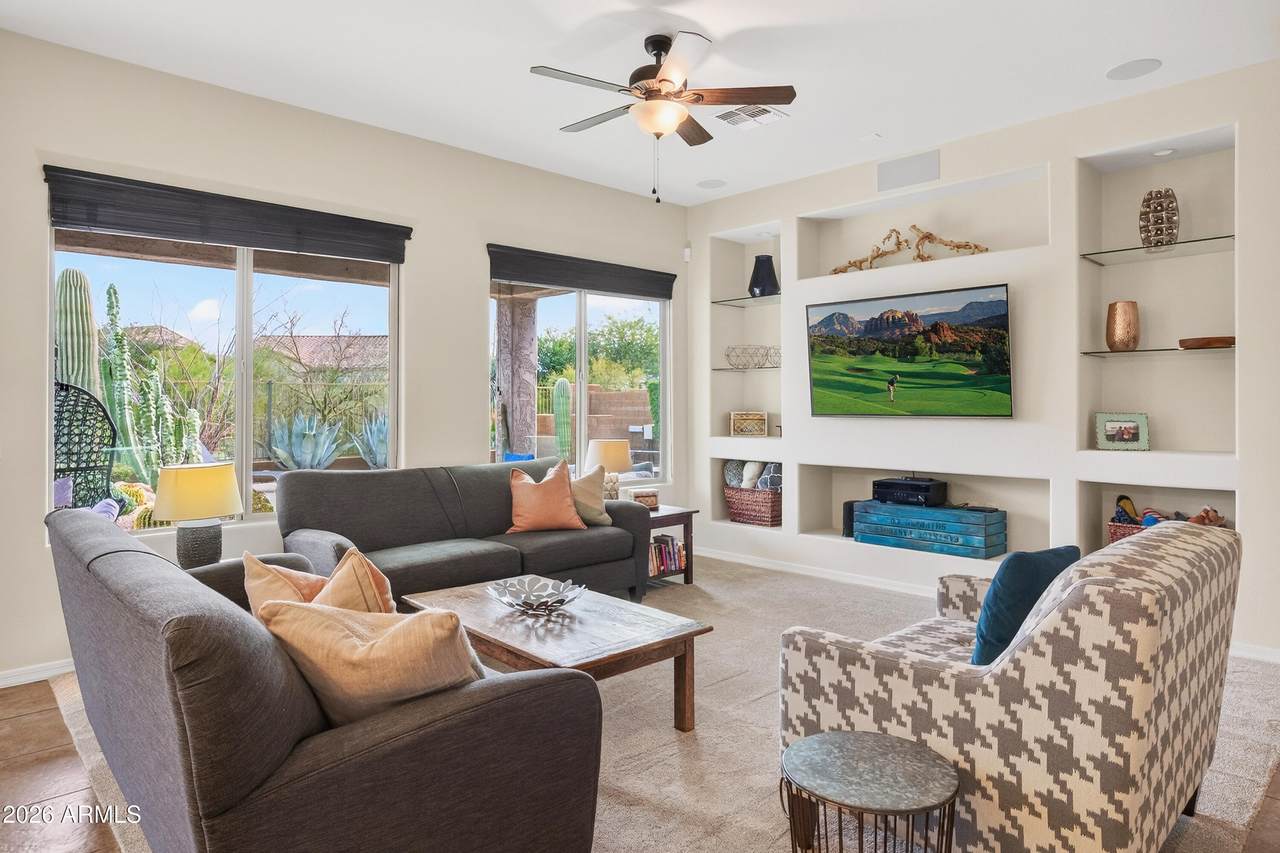 32523 56th Place - Photo 1