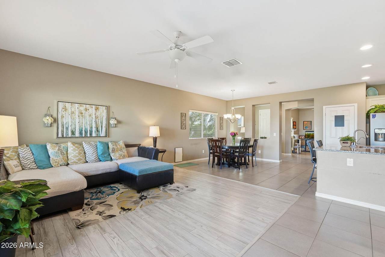 460 Honey Locust Avenue - Photo 1