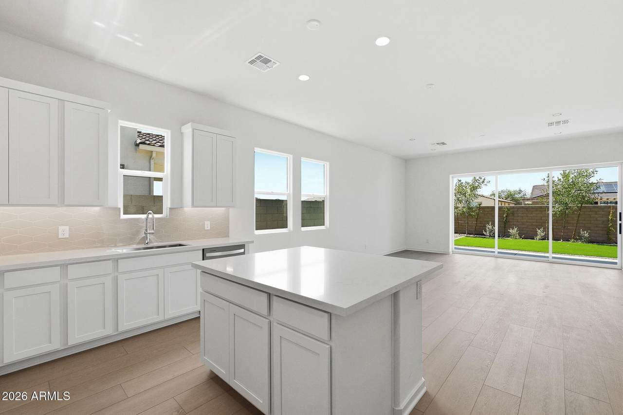 15444 182ND Avenue - Photo 1