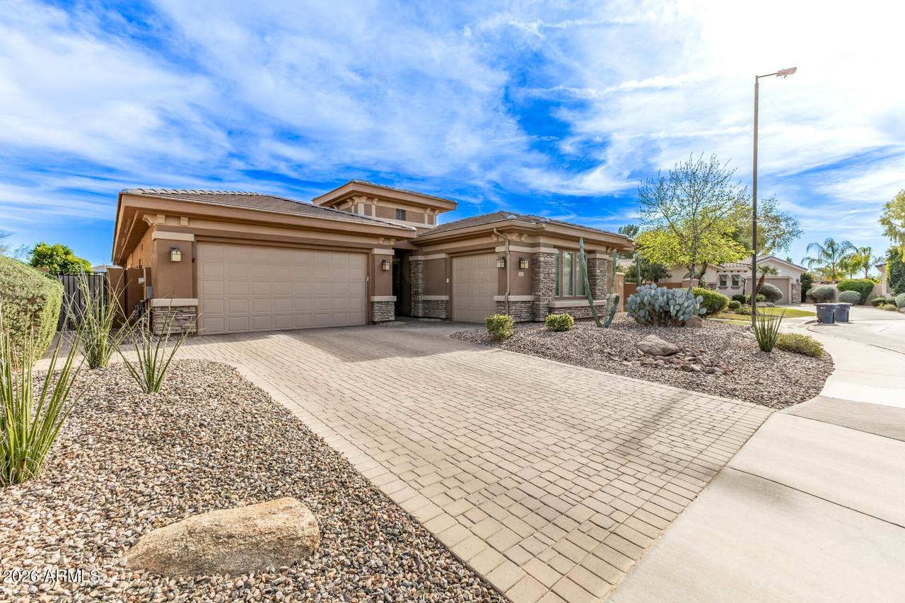 3839 Wood Drive - Photo 1