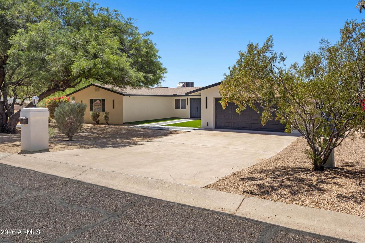 9402 18TH Street - Photo 1