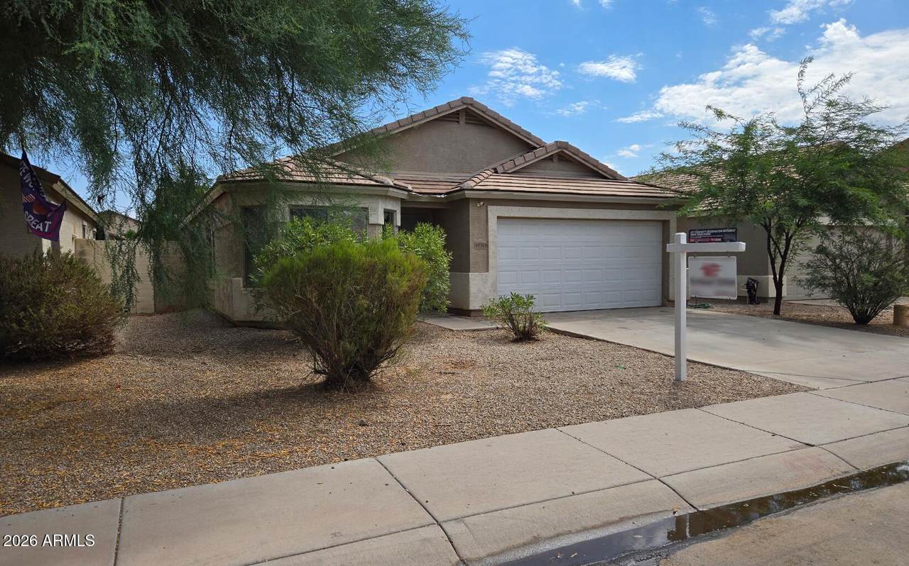 45763 Dirk Street - Photo 1