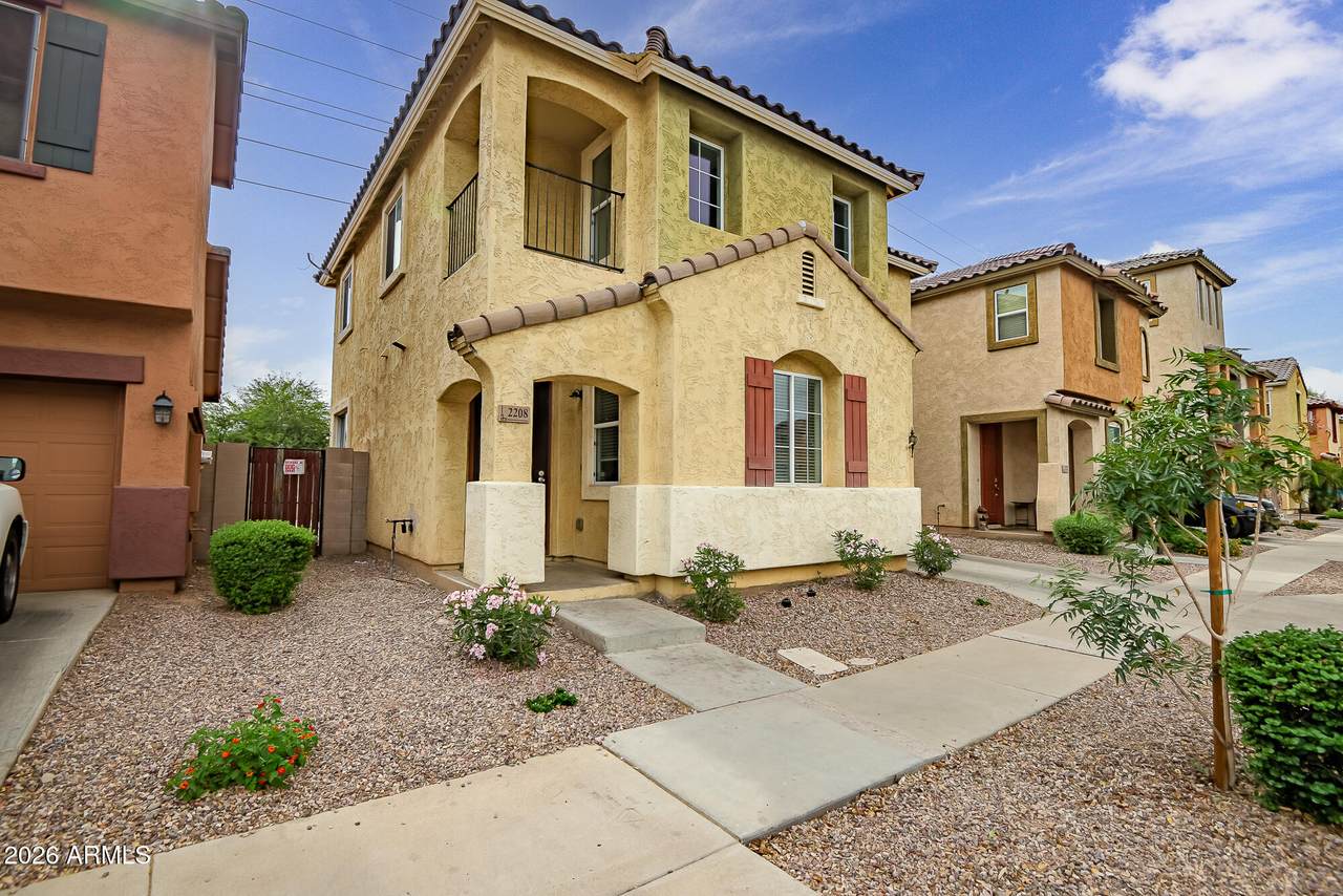 2208 78TH Glen - Photo 1