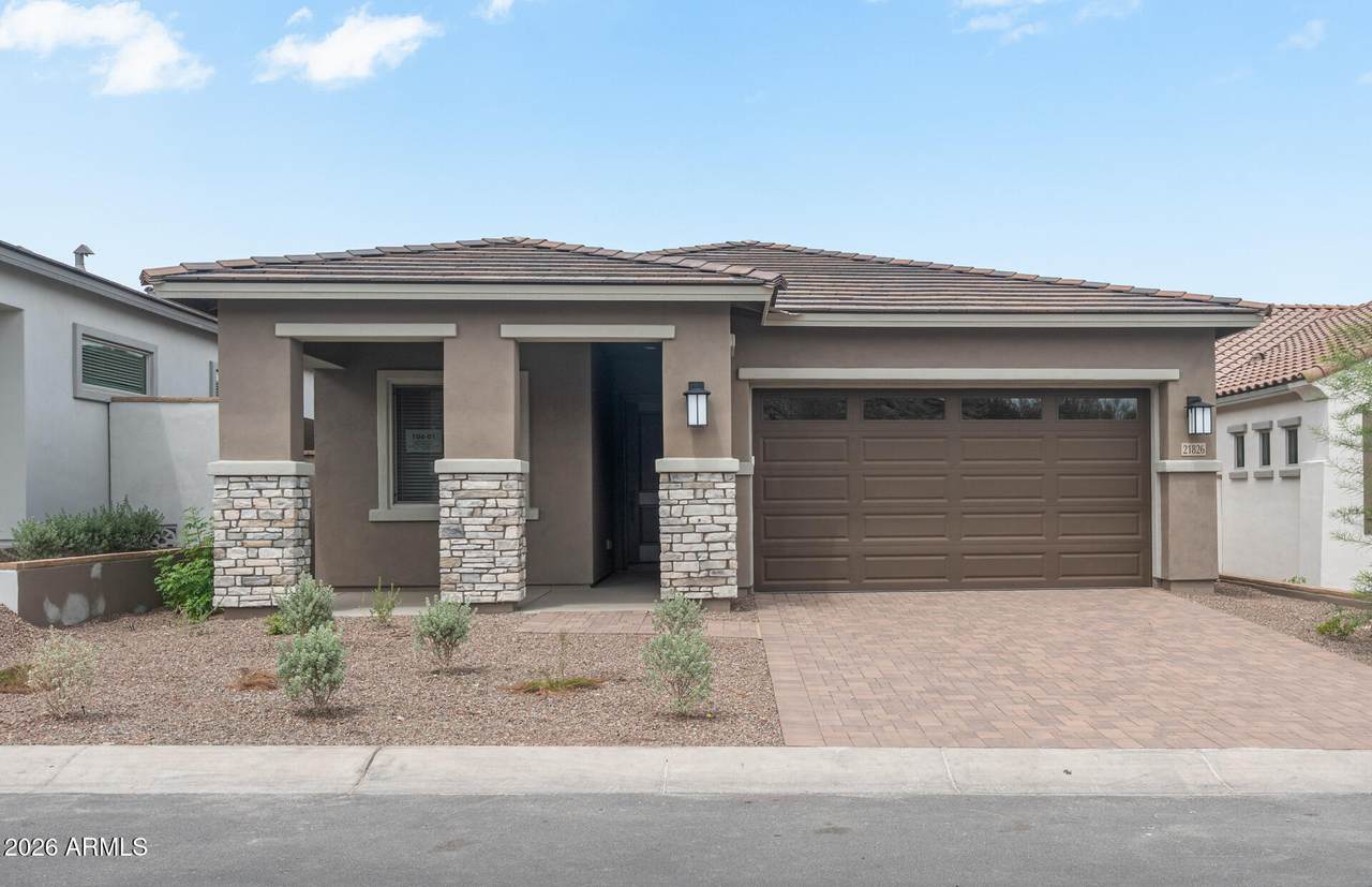 21826 Roma Avenue - Photo 1