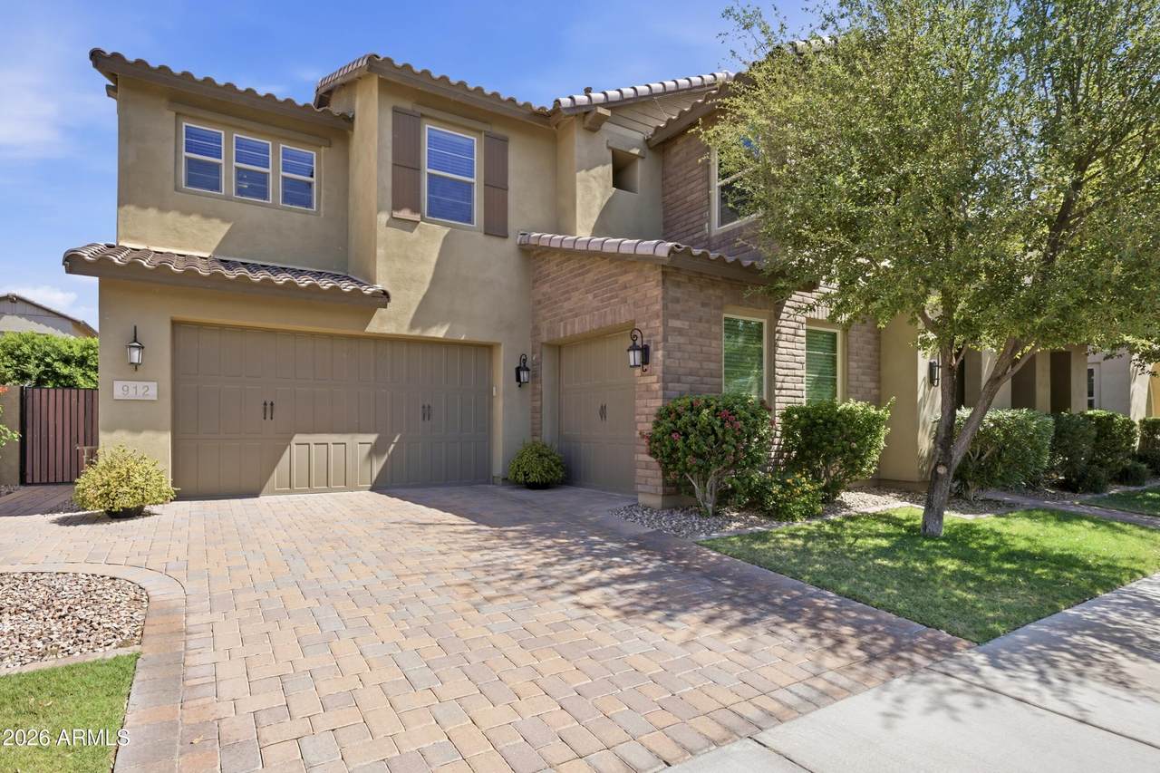 912 Kaibab Drive - Photo 1