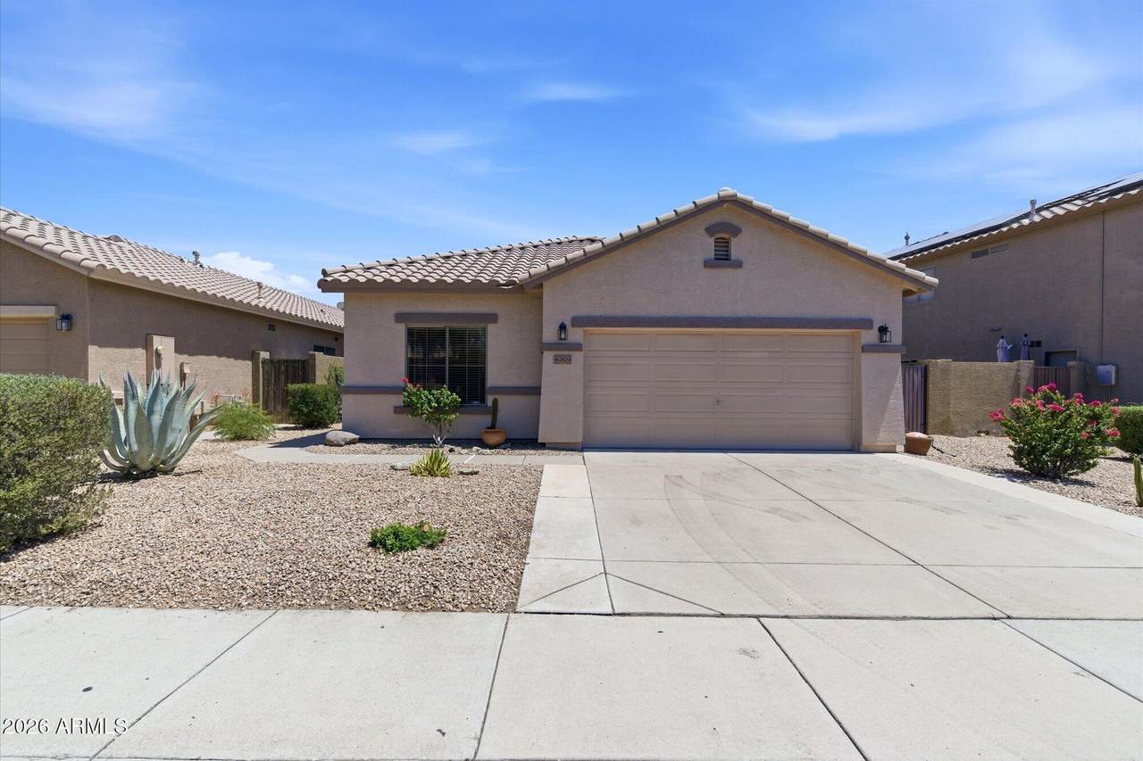 40809 Courage Trail - Photo 1