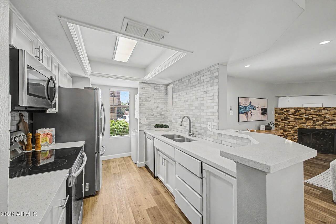 7950 Starlight Way - Photo 1