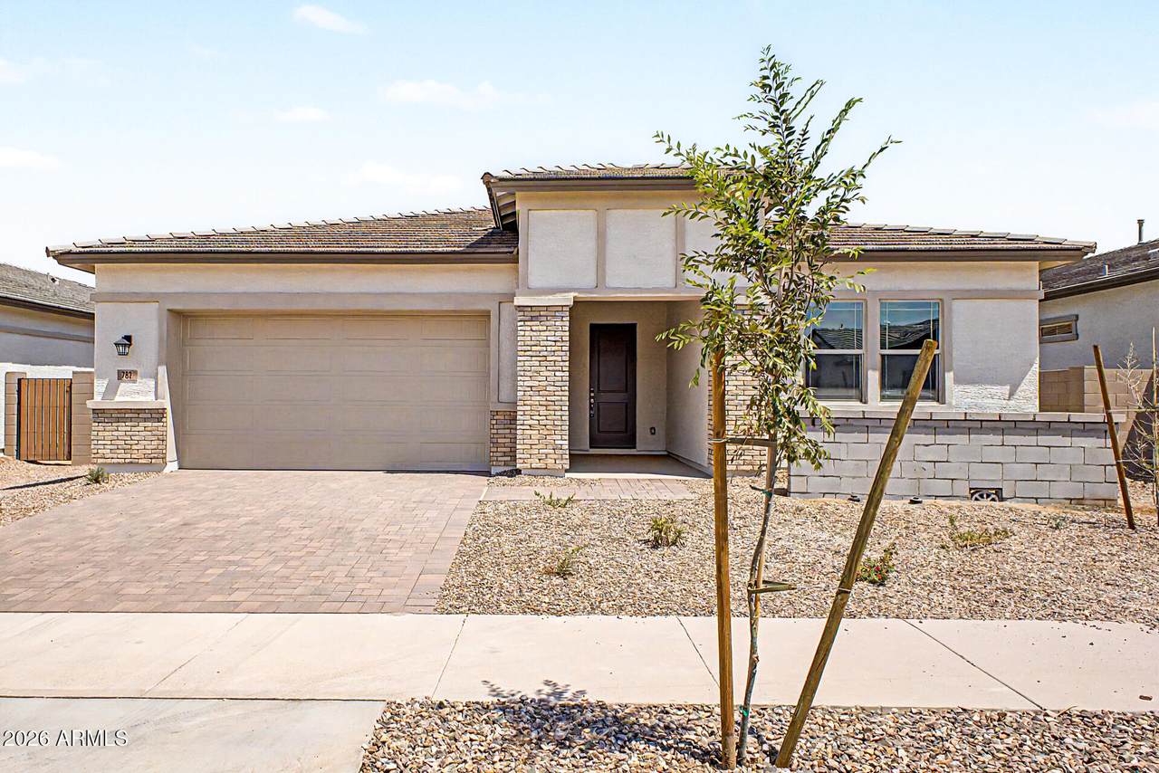 782 Longwood Drive - Photo 1