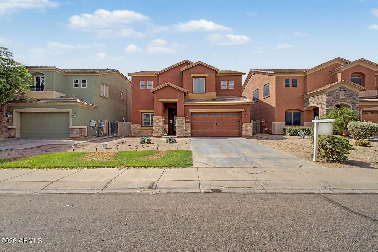 839 Saguaro Lane - Photo 1