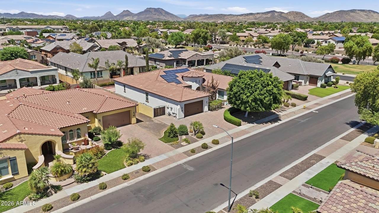 7556 Crystal Road - Photo 1