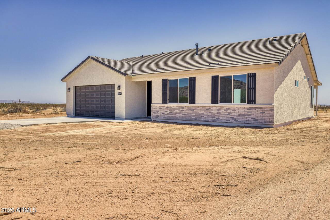17885 Stonebluff Road - Photo 1