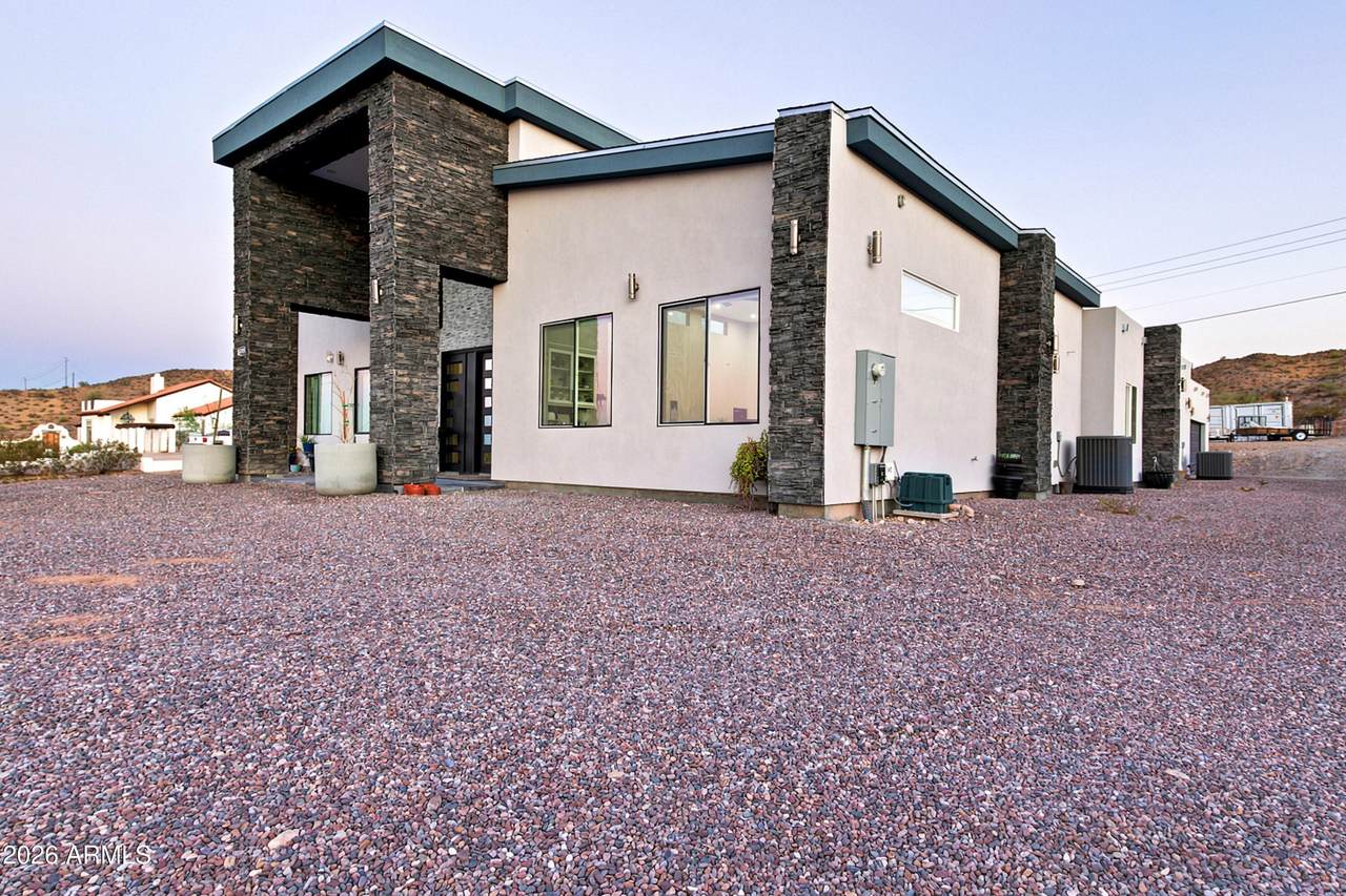 13811 Harwell Road - Photo 1