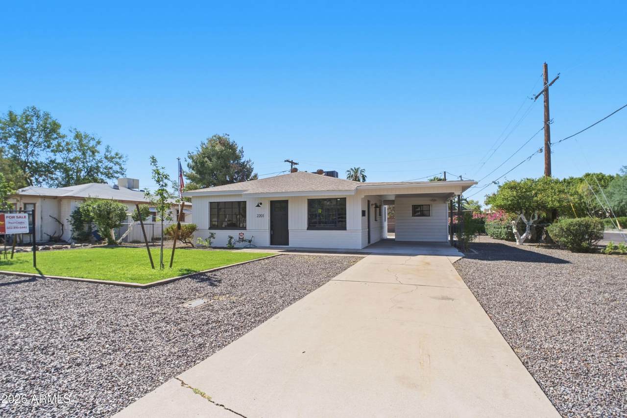 2201 Campbell Avenue - Photo 1
