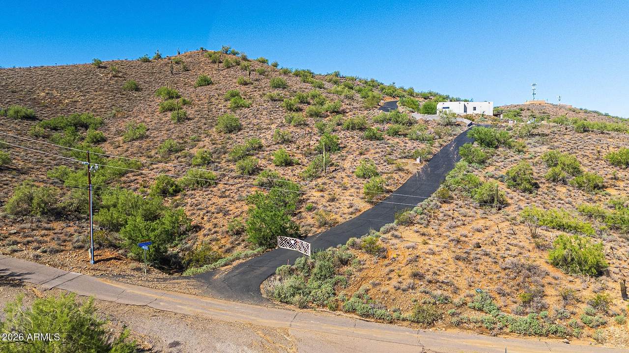 3416 Rambling Road - Photo 1