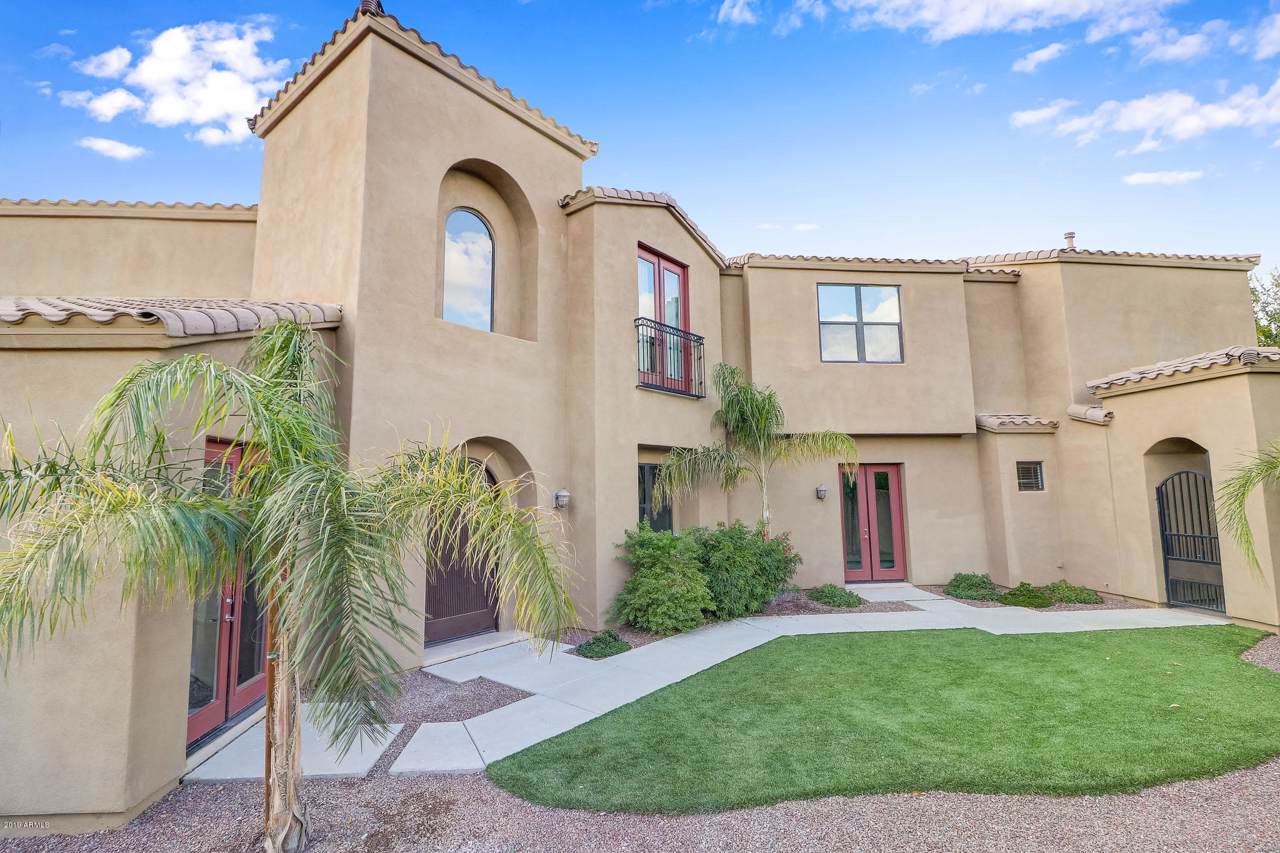 1605 Winter Drive - Photo 1