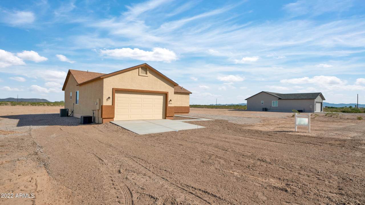 36414 Whitton Avenue - Photo 1