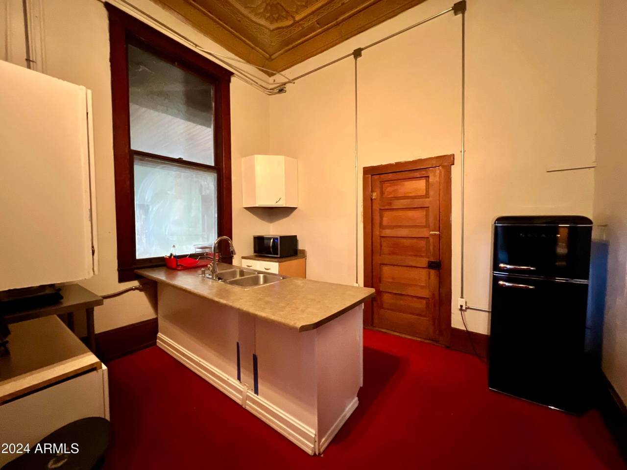 610 Broad Street - Photo 1