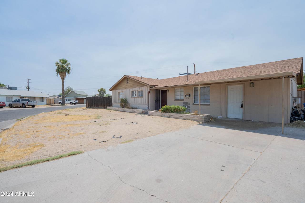 3731 San Miguel Avenue - Photo 1