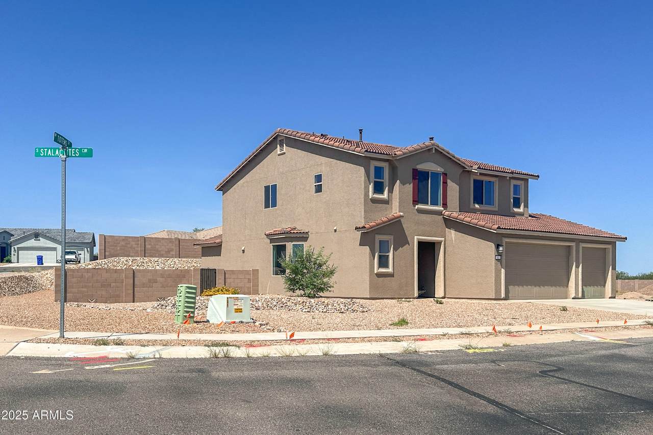 901 Stalactites Circle - Photo 1