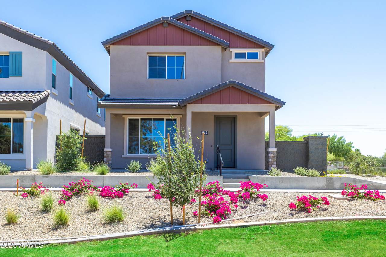 512 Soho Lane - Photo 1