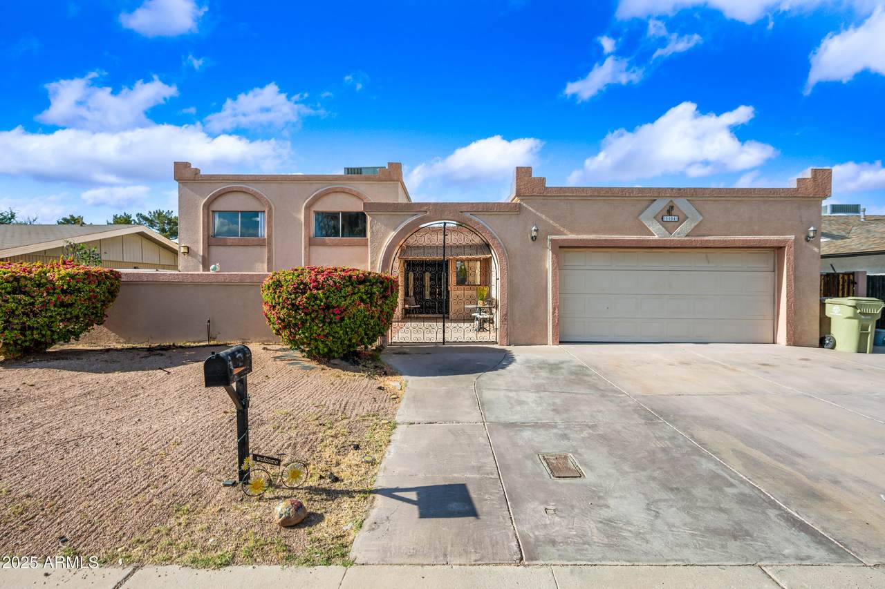 5004 Kaler Drive - Photo 1