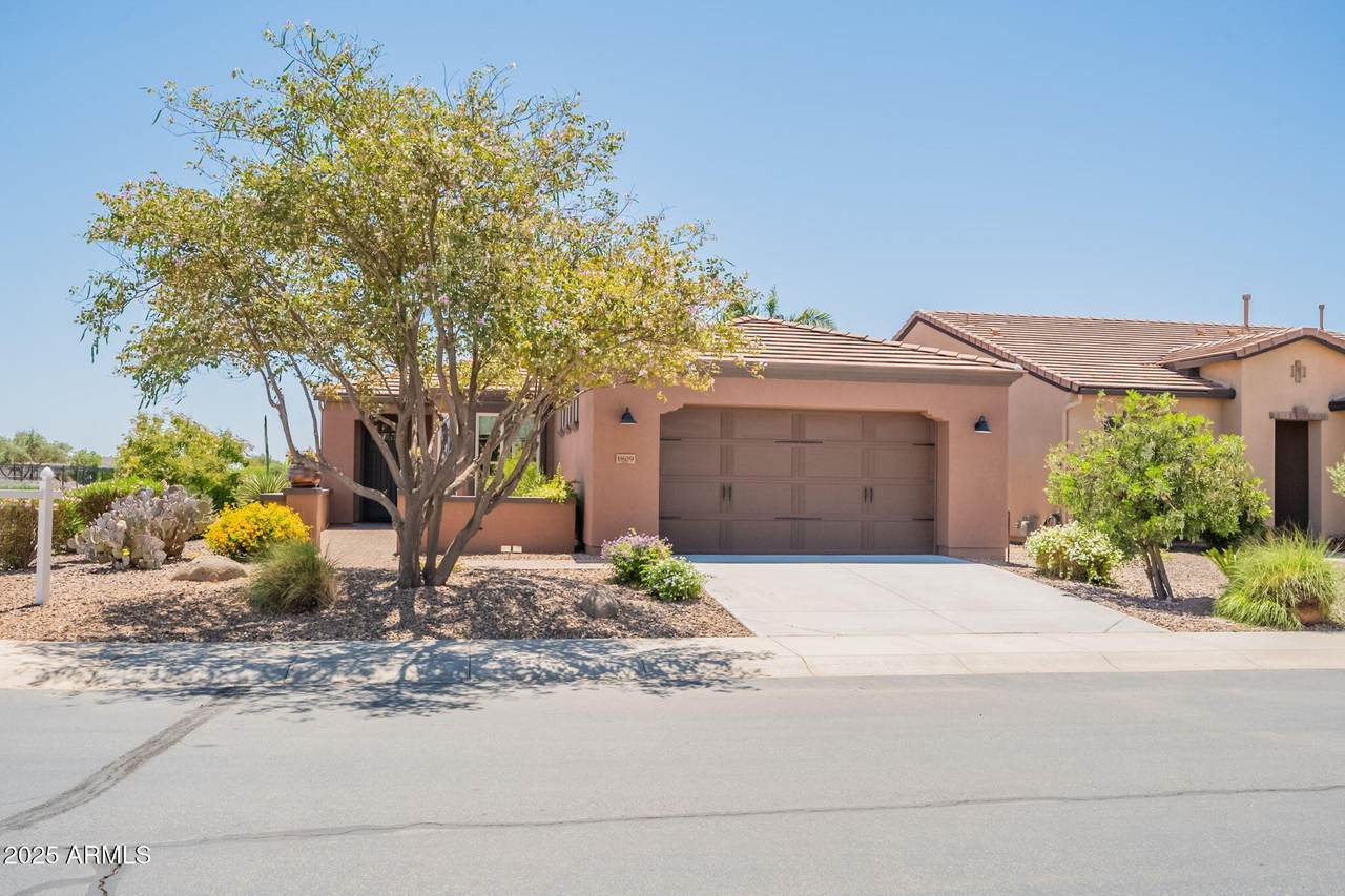 1809 Adelante Way - Photo 1
