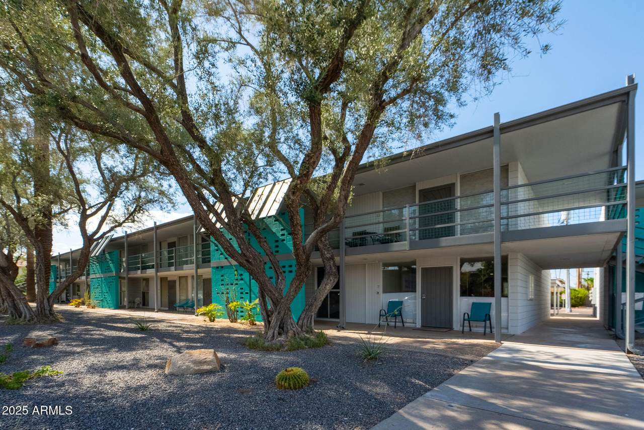 6936 4TH Street - Photo 1