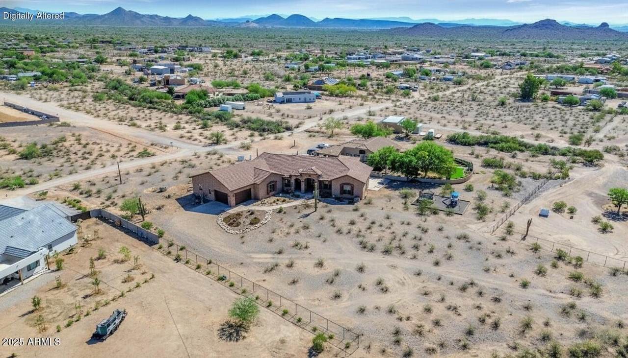 https://bt-photos.global.ssl.fastly.net/armls/1280_boomver_4_6889350-2.jpg