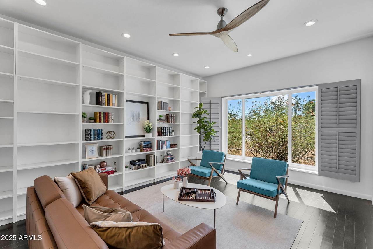 6071 Ludlow Drive - Photo 1