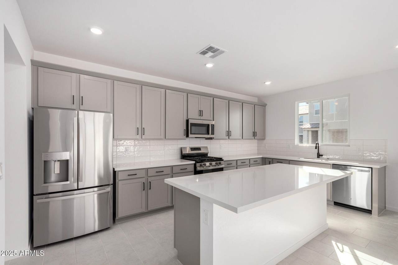 26330 24TH Glen - Photo 1