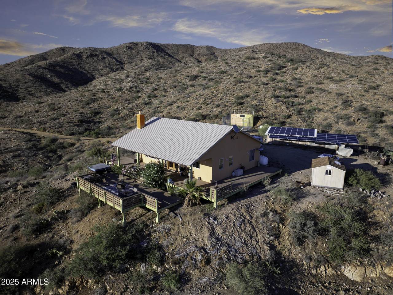 5975 Aurora Hills Road - Photo 1