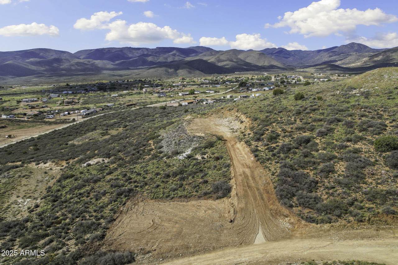 6308 Wolf Pack Trail - Photo 1