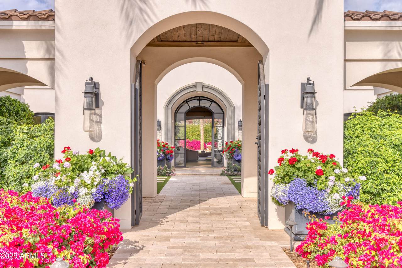 5220 Casa Blanca Drive - Photo 1