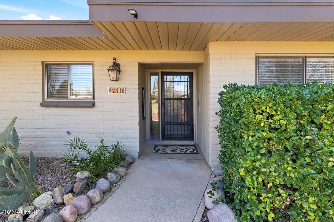 2816 Calle Parkway - Photo 1