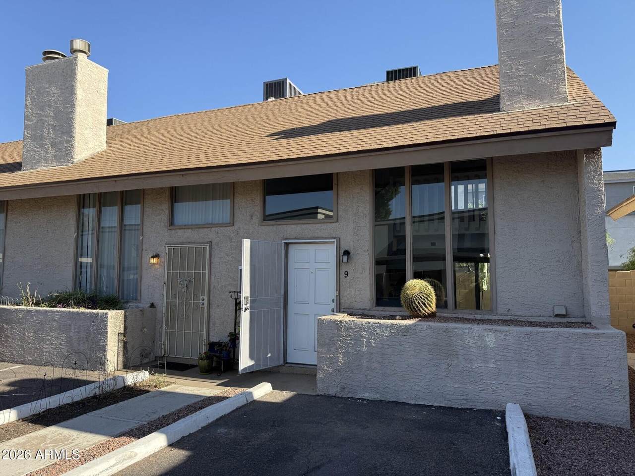 4240 Longview Avenue - Photo 1