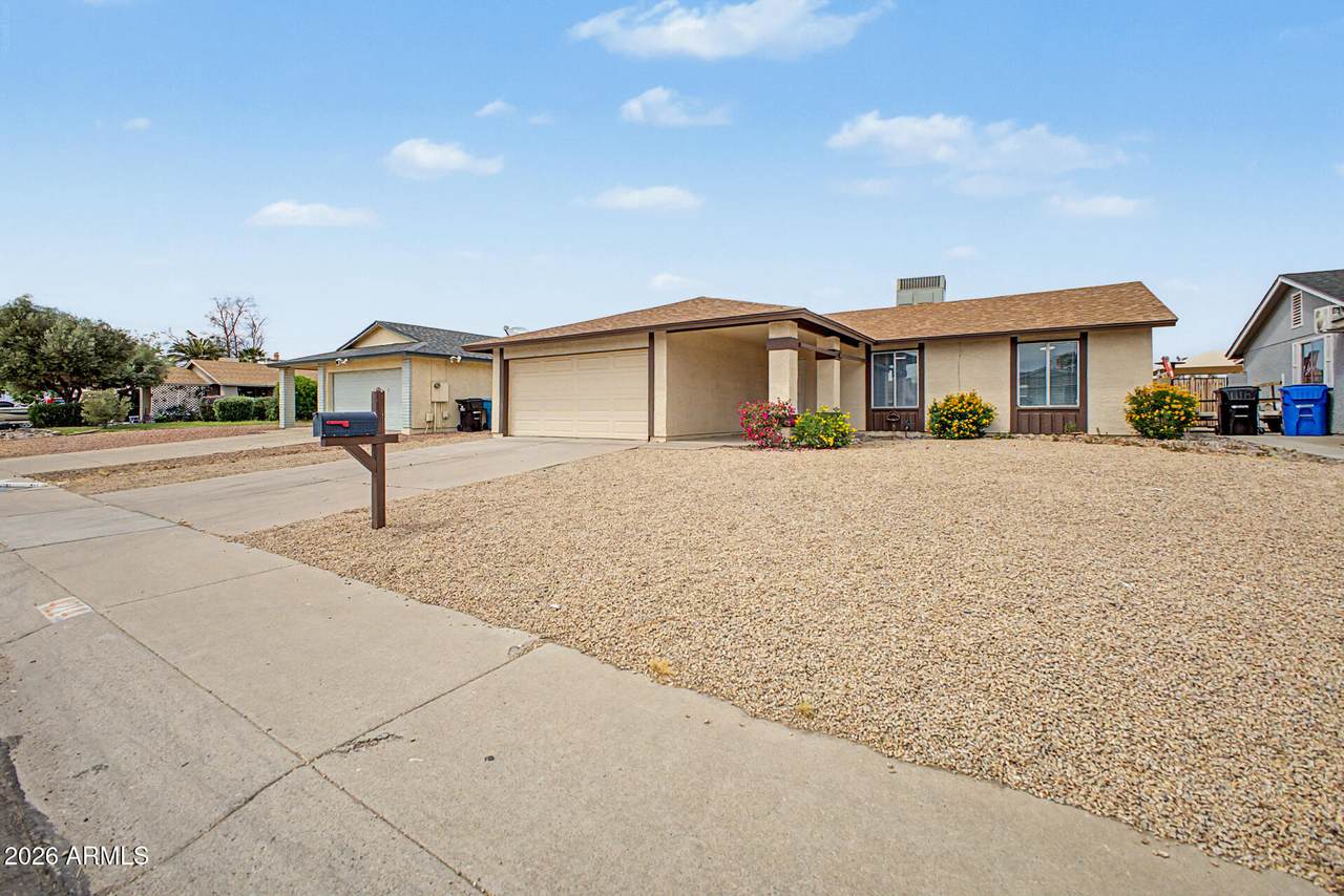 4214 101ST Avenue - Photo 1