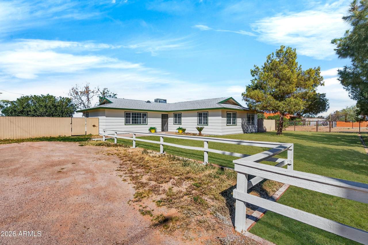 50530 Mockingbird Lane - Photo 1