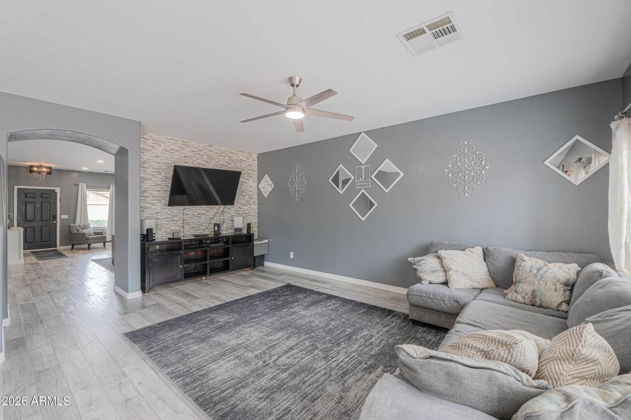 45574 Tulip Lane - Photo 1
