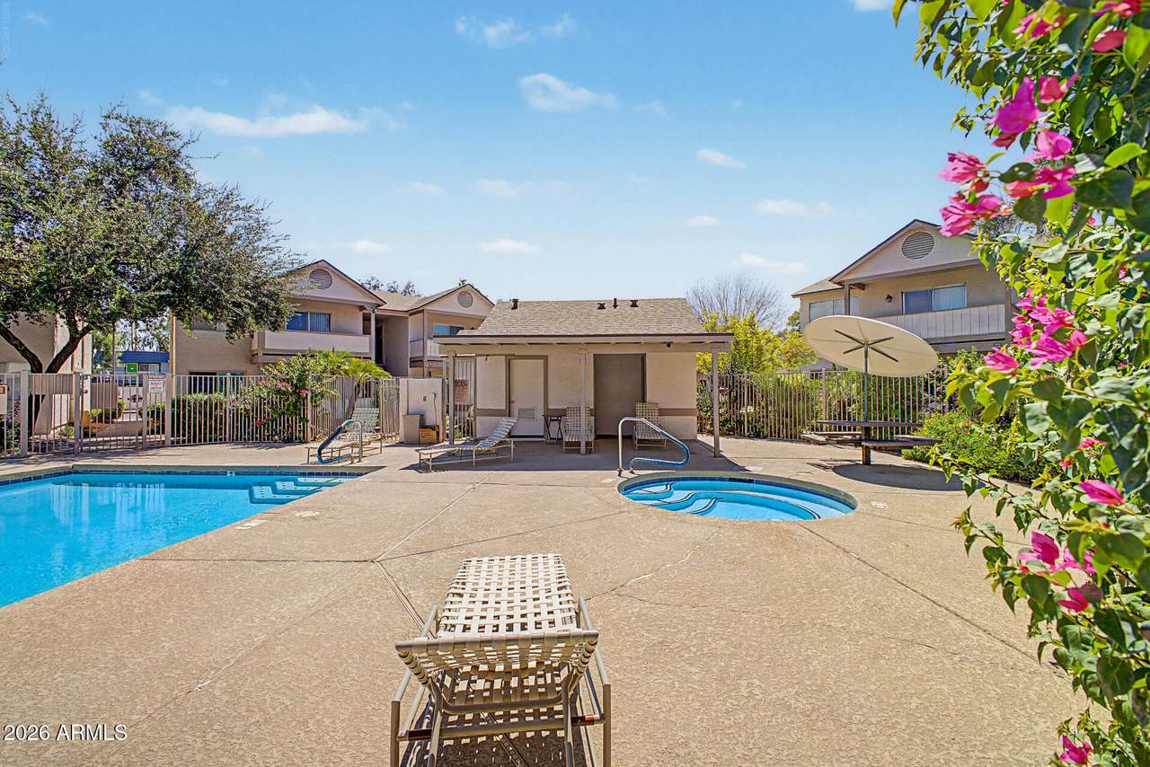 616 Hardy Drive - Photo 1