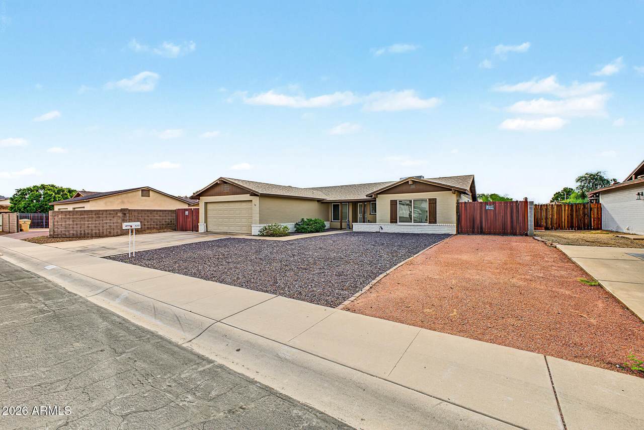 11210 52ND Avenue - Photo 1